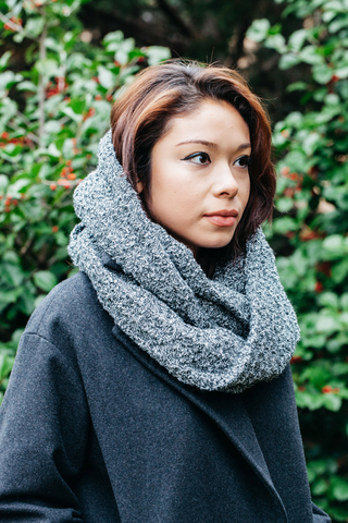 Circle Of Warmth - Marled Black Chunky Knit Infinity Scarf